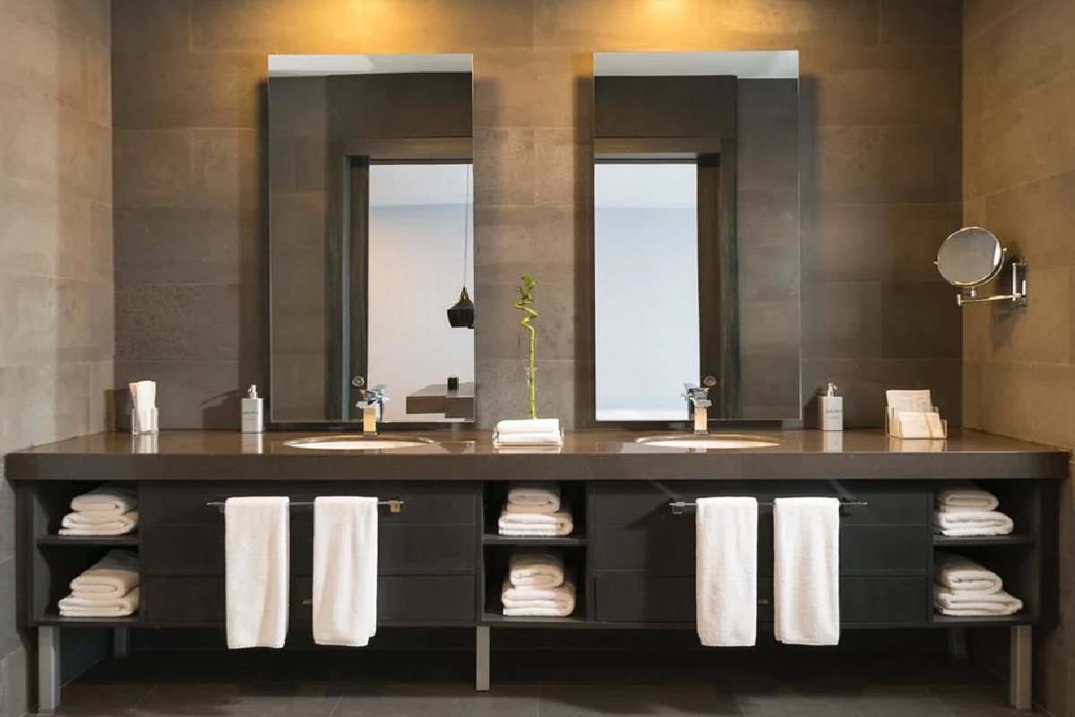 The Secret Behind The Perfect Bathroom Mirror