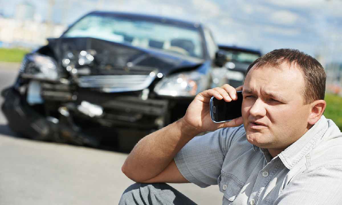 What To Do If An Insurance Adjuster Calls After A Car Accident?