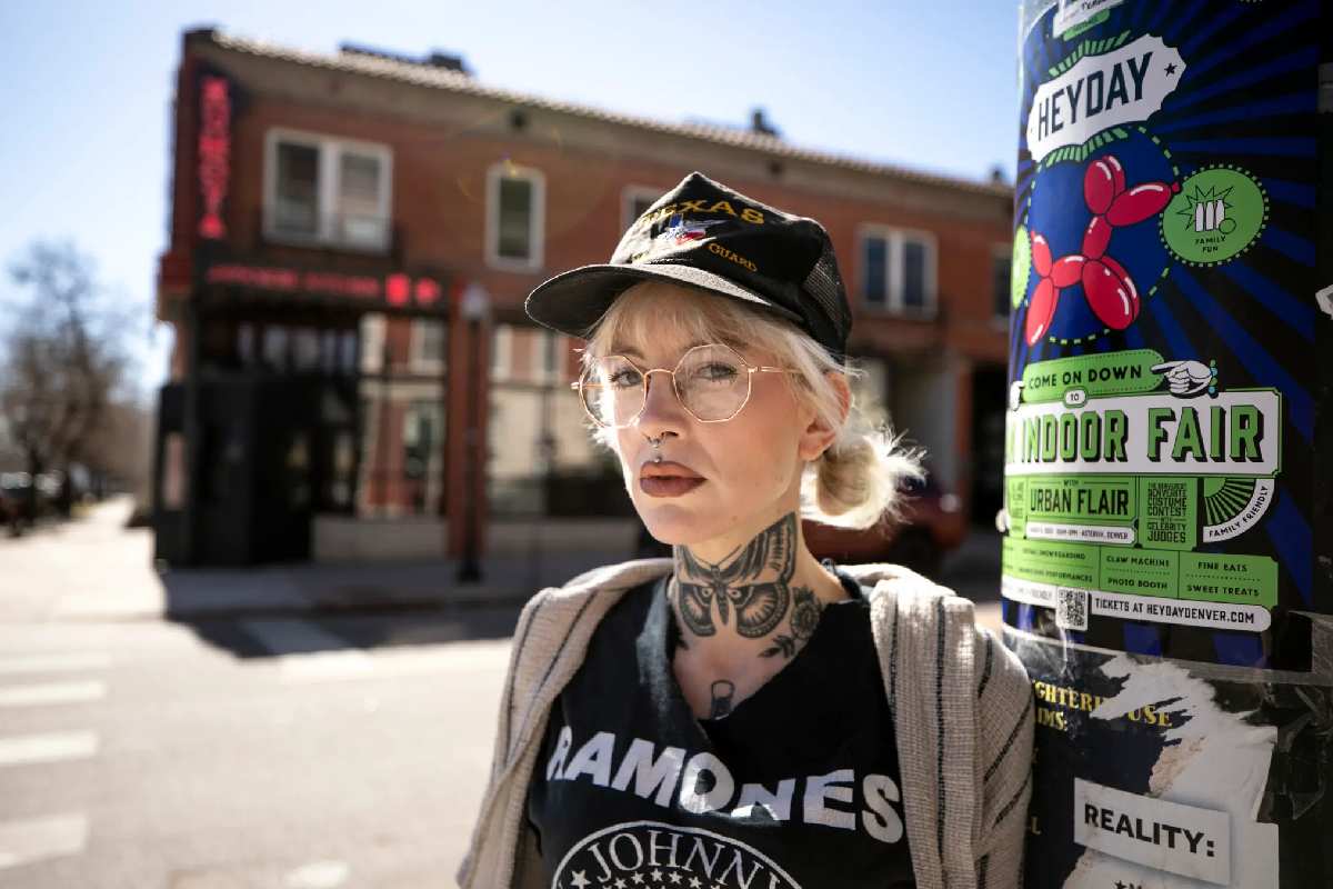 Denver Restaurant Service Charge Lawsuit: Deep Dive